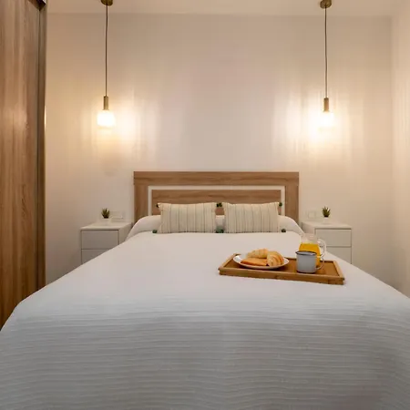 Bhost - Juan De Mena Córdoba