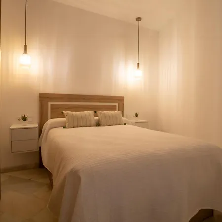 Bhost - Juan De Mena Apartment