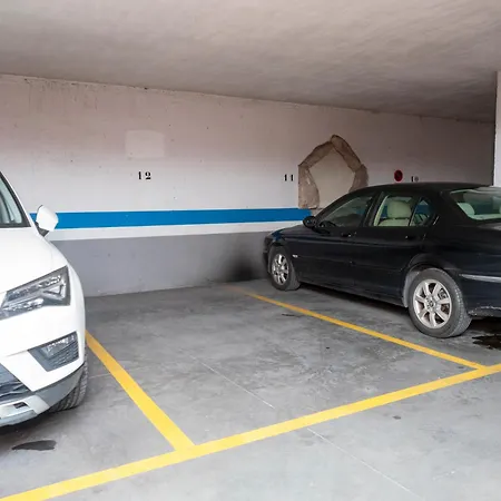 Bhost - Juan De Mena